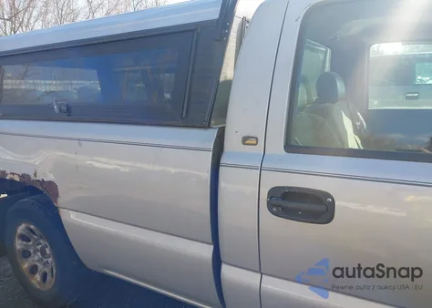 2005 Chevrolet Silverado 1500 Work Truck z USA, uszkodzony, nr VIN 1GCEC14X85Z310541